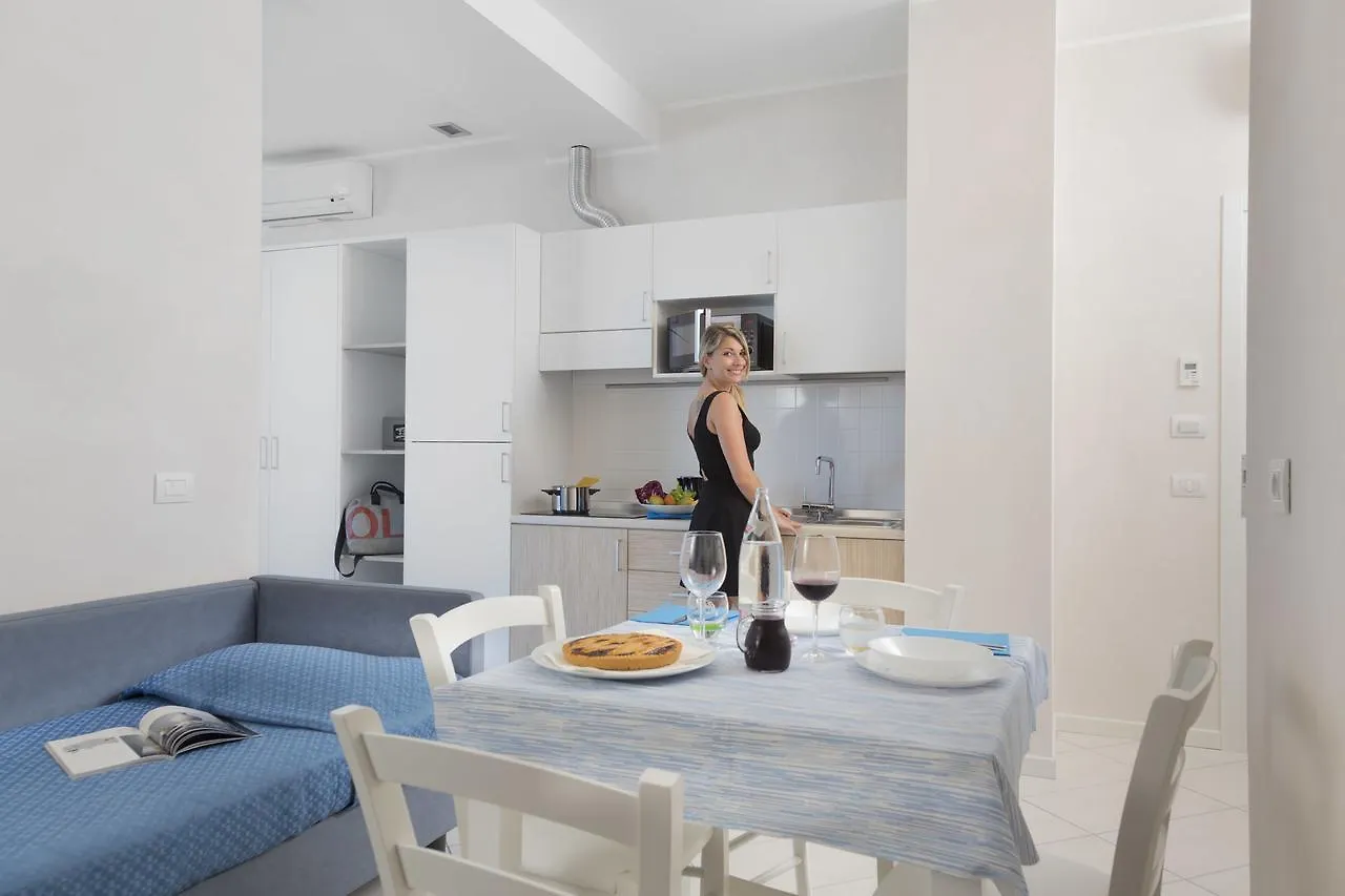 White Suite & Apartments Bellaria-Igea Marina 3*,