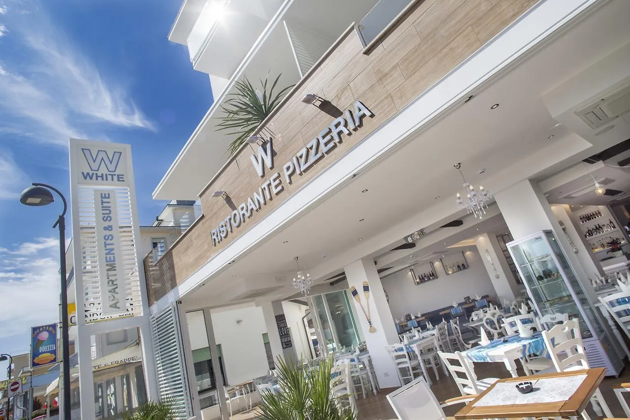 White Suite & Apartments Bellaria-Igea Marina 3*,