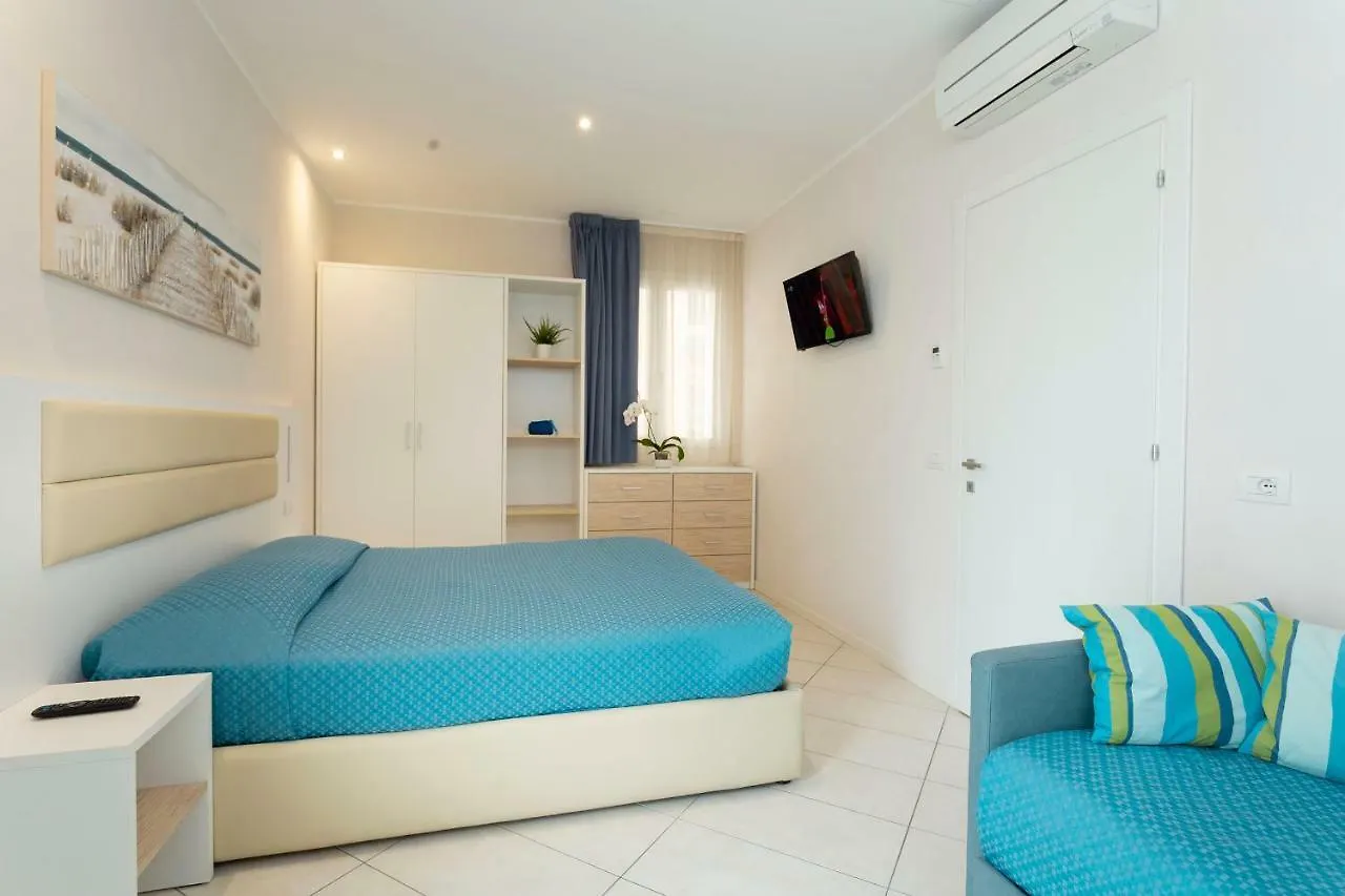 White Suite & Apartments Bellaria-Igea Marina 3*,  Italien